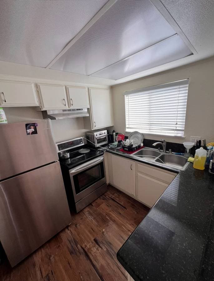 Clean and organized kitchen after junk removal and cleanup service in Sacramento California